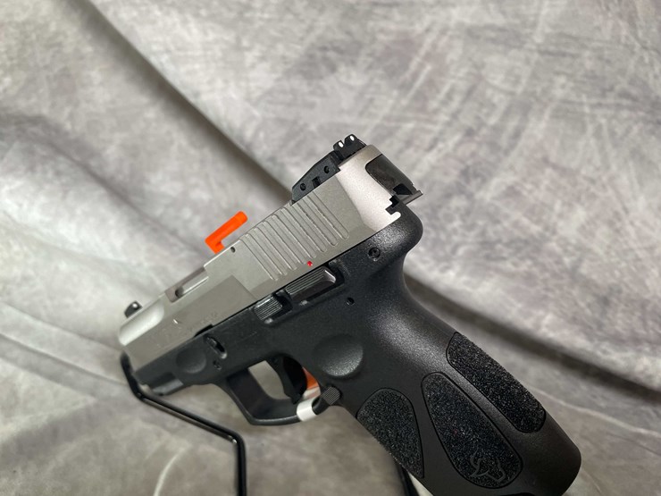 #4538-•-taurus-g2c-40-s&w-pistol,-sn:-agc106105-image-19