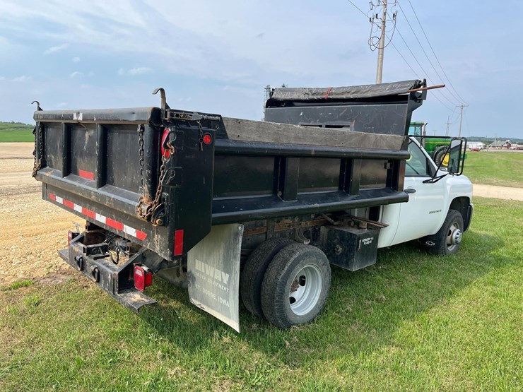 2007-chevrolet-3500-image-7