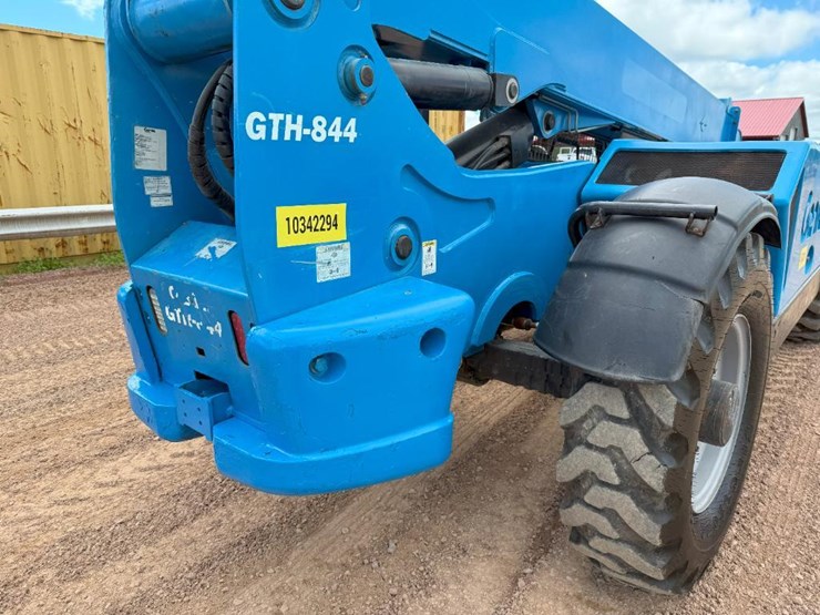 2015-genie-gth844-image-16