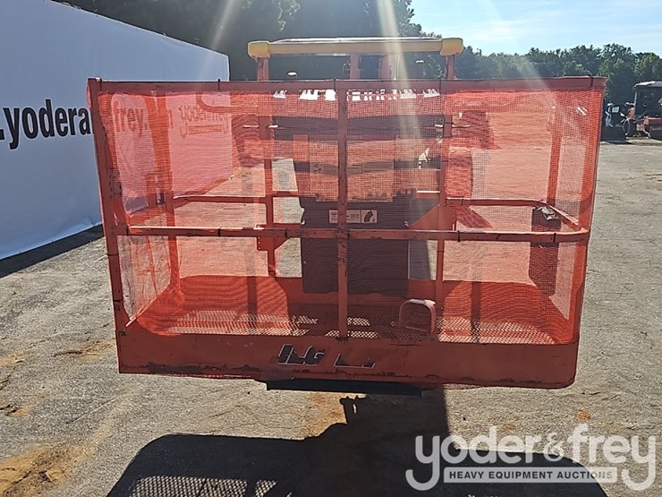 2014-jlg-m600jp-image-19