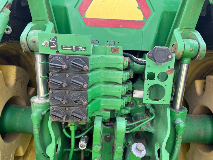 john-deere-8410-image-13