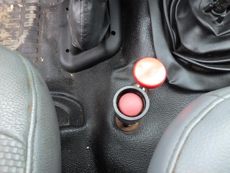 2013-ford-f750-image-32