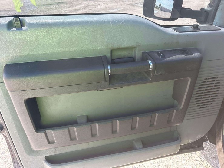2012-ford-f350-image-11