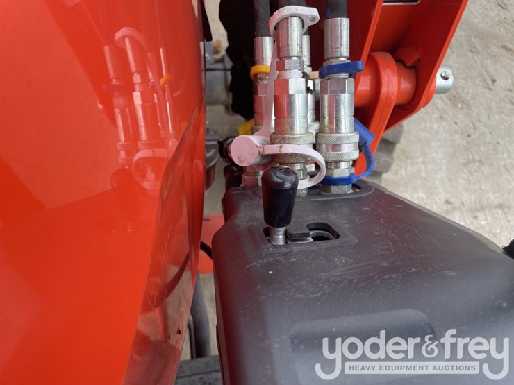 2020-kubota-mx5400hst-image-48
