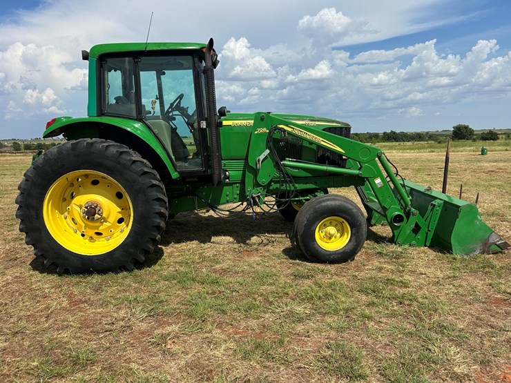 john-deere-7320-image-31