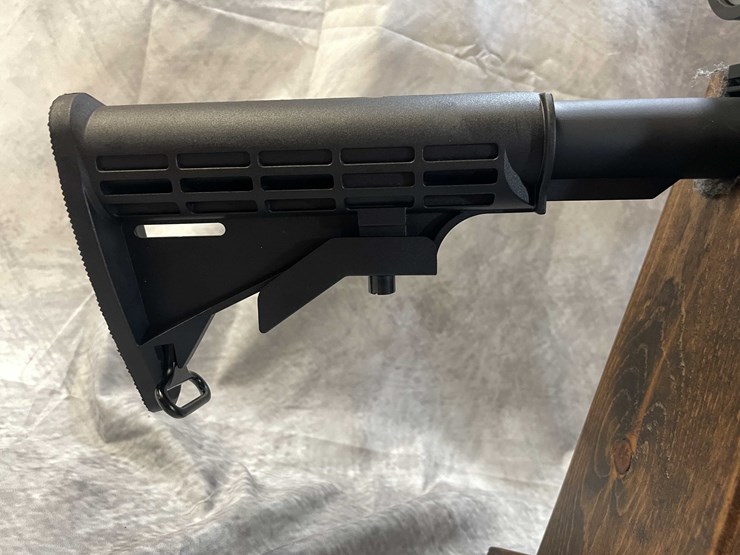 #4589-•-american-tactical-ar-15-5.56-nato-semi-auto-rifle,-sn:-msa146319-image-4