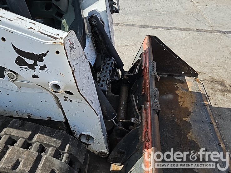 2019-bobcat-t590-image-12