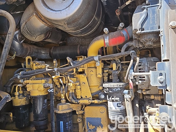 2019-deere-544l-image-23