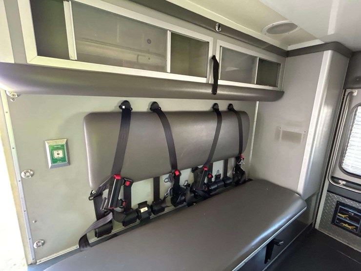 2016-ford-f350-image-34