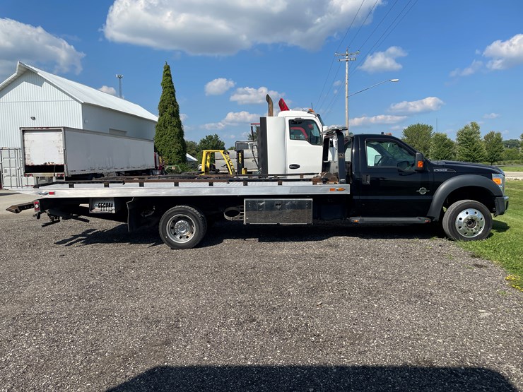 2016-ford-f550-image-40