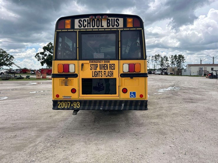 2008-freightliner-b2-image-19