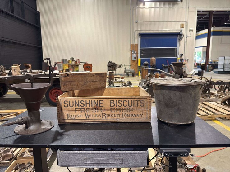 collection-of-bakery-items-image-1