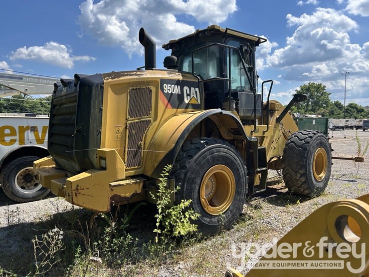 2018-caterpillar-950m-image-3