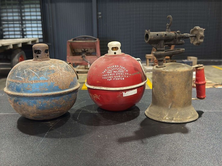 group-of-three-torches-image-1