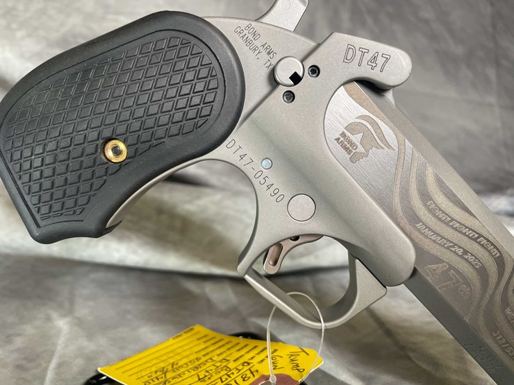 #4548-•-bond-arms-limited-edition-trump-derringer-45-auto-pistol,-sn:-dt47-05490-image-9