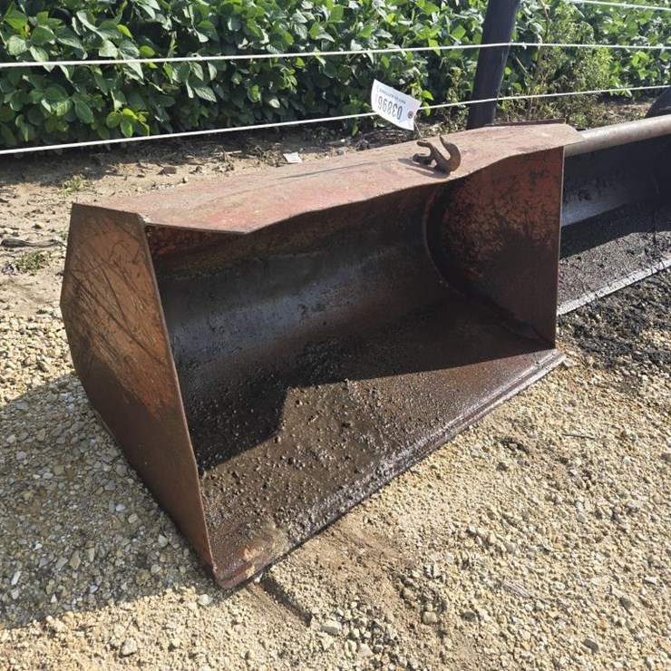 #3896 • 50" LOADER BUCKET