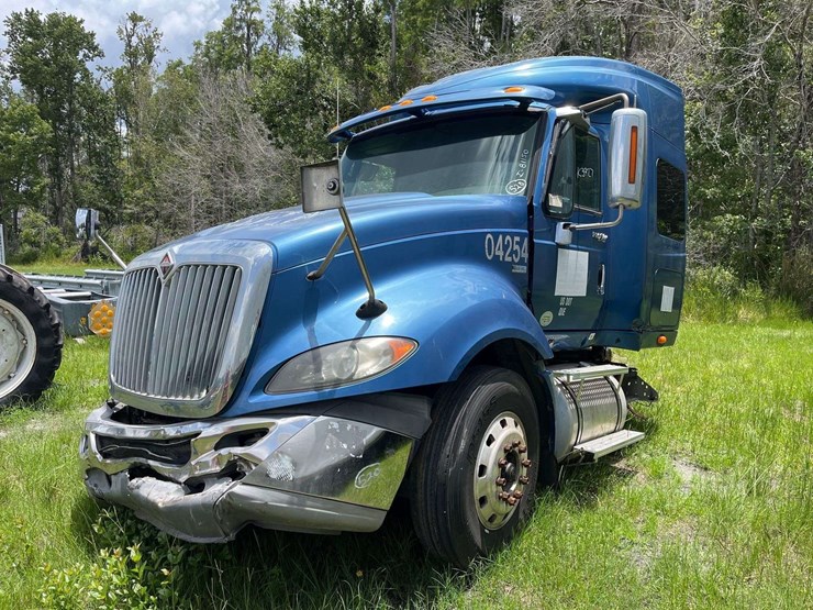 2012-international-prostar-image-1