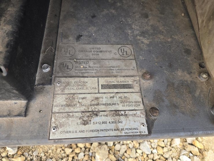 #3946-•-snap-on-134a-freon-recovery-unit-image-6