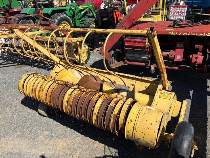 new-holland-790-image-7