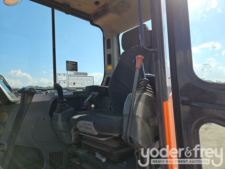 2019-doosan-dx85r-3-image-31
