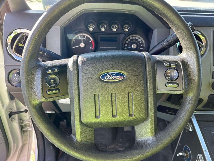 2016-ford-f350-image-13