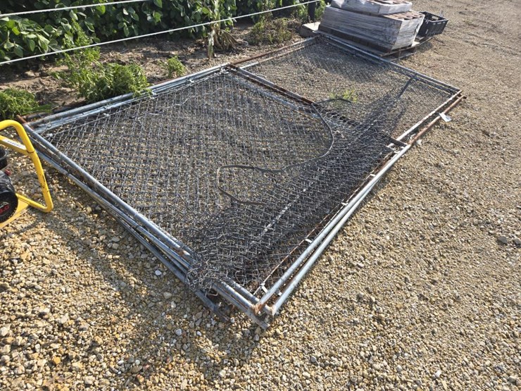 #3889-•-chain-link-gates-image-4
