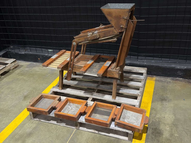 gold-sluice-image-1