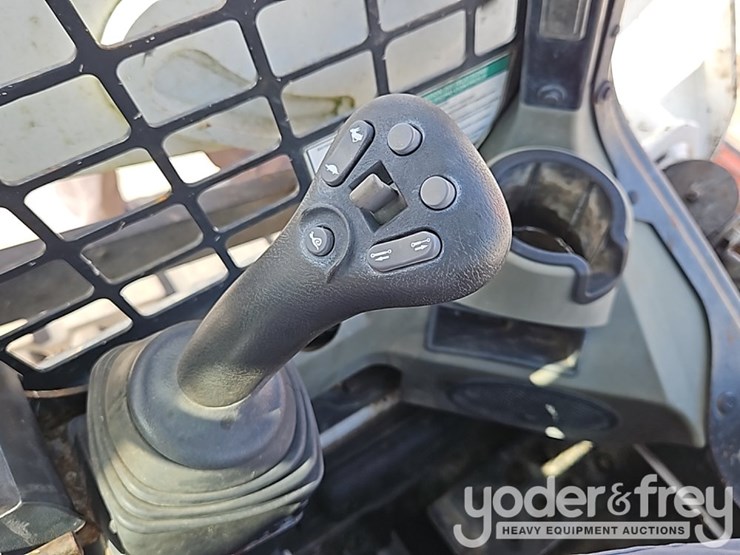 2019-bobcat-t590-image-26