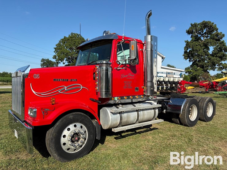 2005-western-star-4900-image-1