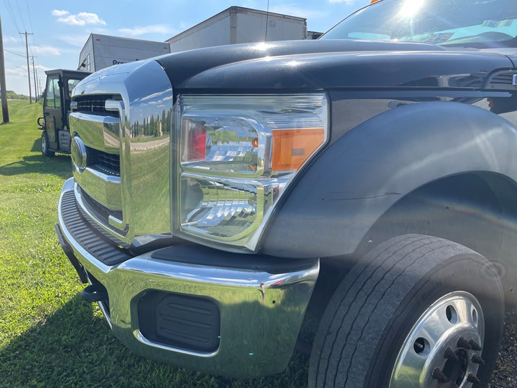 2016-ford-f550-image-48