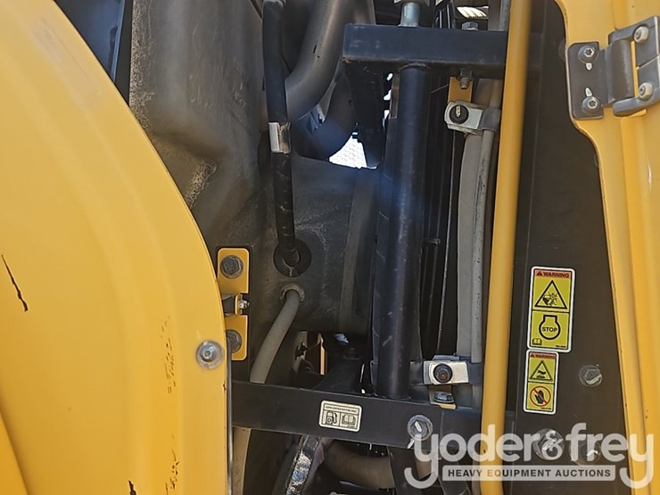 2021-caterpillar-962m-image-36
