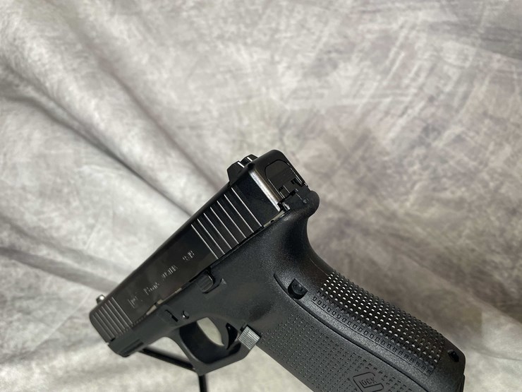 #4544-•-glock-19-gen-5-9mm-luger-semi-auto-pistol,-sn:-cesf245-image-19