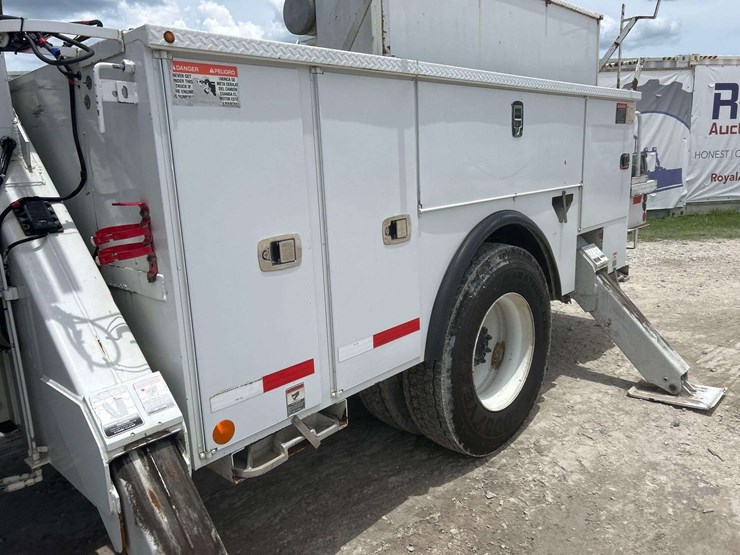 2013-international-durastar-4400-image-20