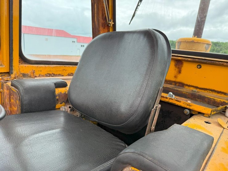 deere-644b-image-41