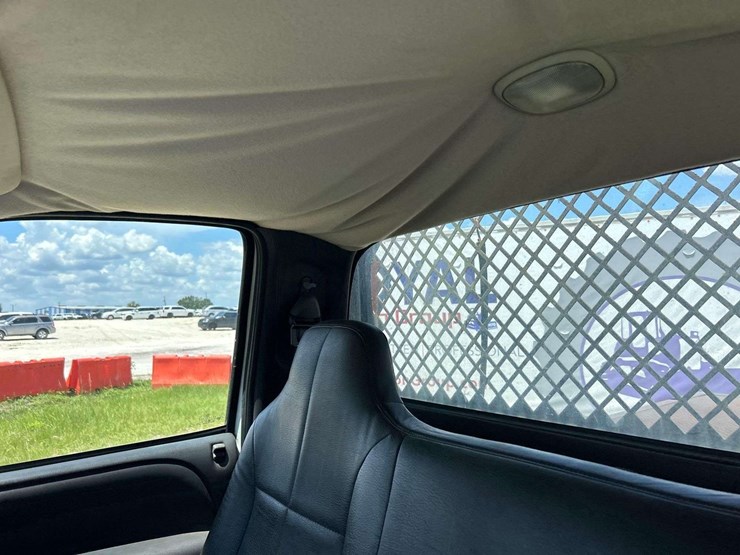 2001-dodge-ram-3500-image-22