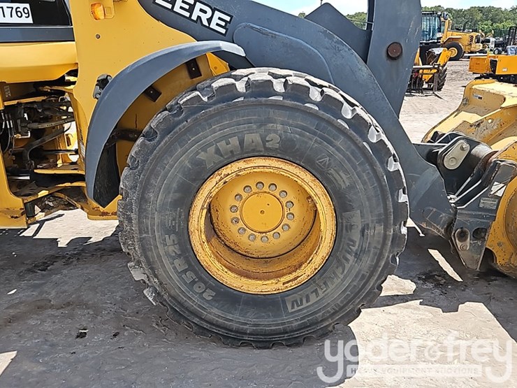2019-deere-544l-image-10
