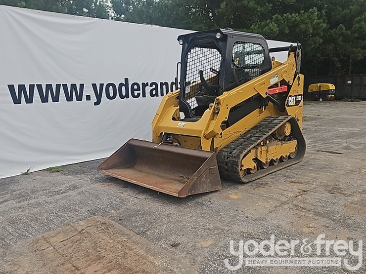 2017-caterpillar-259d-image-1