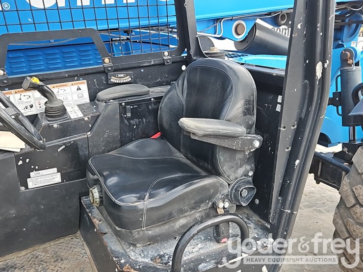 2019-genie-gth844-image-20