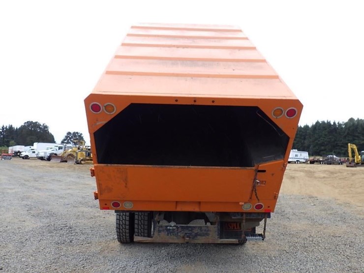 2013-ford-f750-image-11