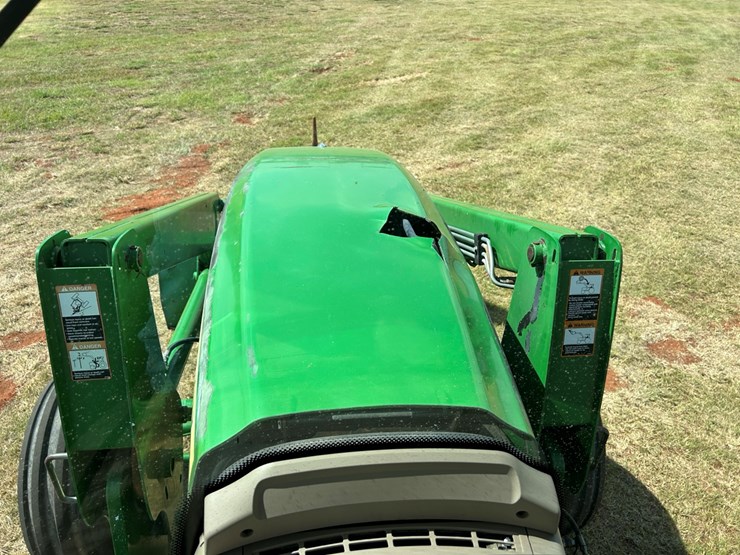 john-deere-7320-image-29