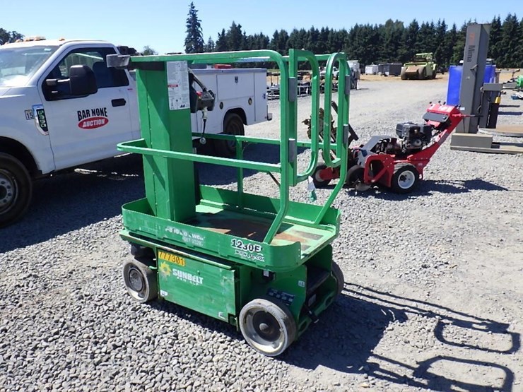 2015-jlg-1230es-image-4