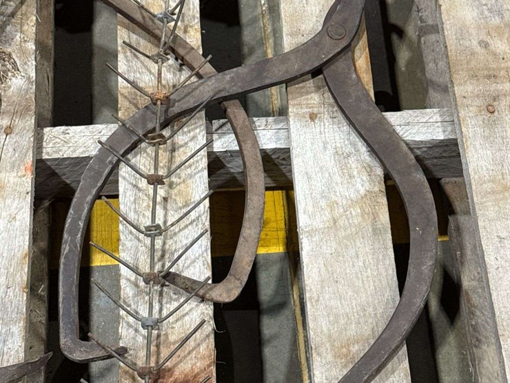 pair-of-ice-tongs-and-iron-ear-corn-dryer-image-4