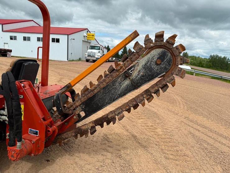 2017-ditch-witch-rt45-image-22