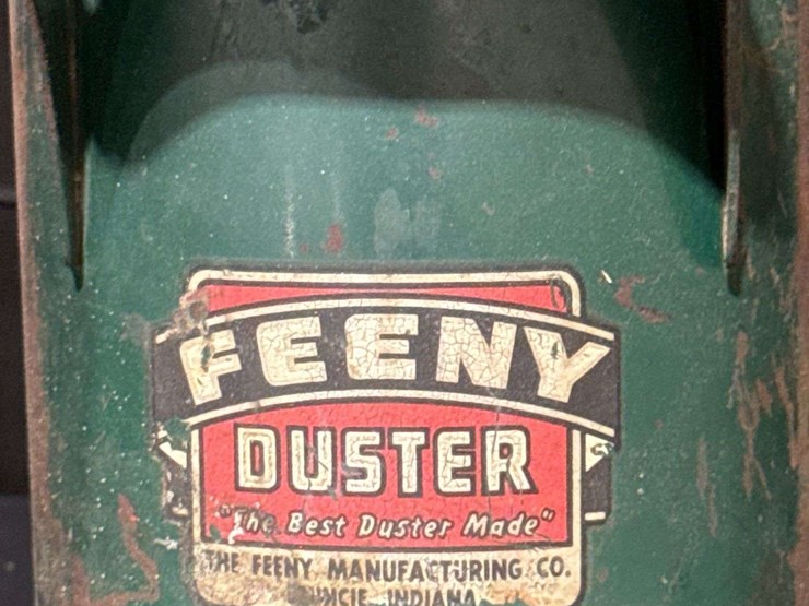 two-agricultural-dusters-“dust-king”-and-“feeny-duster”-image-2