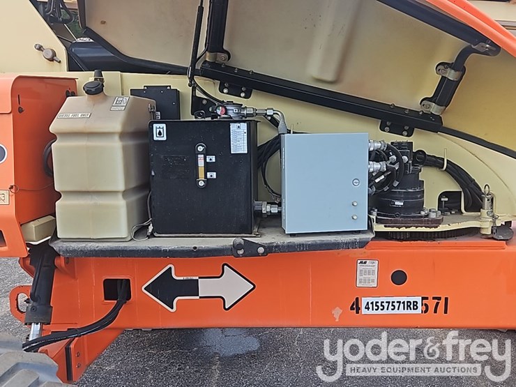 2014-jlg-m600jp-image-13