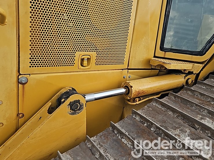 2005-caterpillar-d5n-image-18