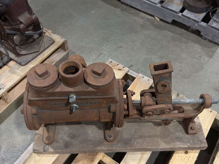 a.y.-mcdonald-hand-boiler-ram-water-pump-image-4