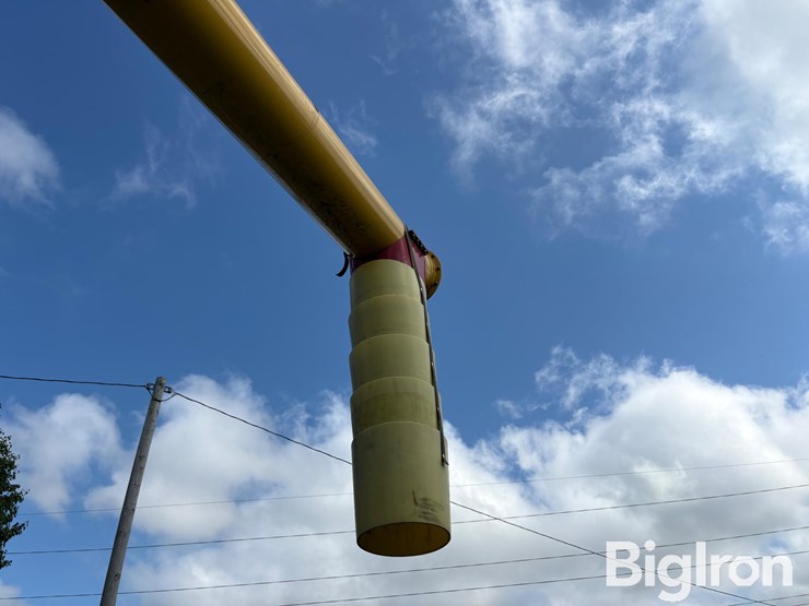 agi-westfield-mkx-13-74-13"x74'-swing-away-auger-image-9