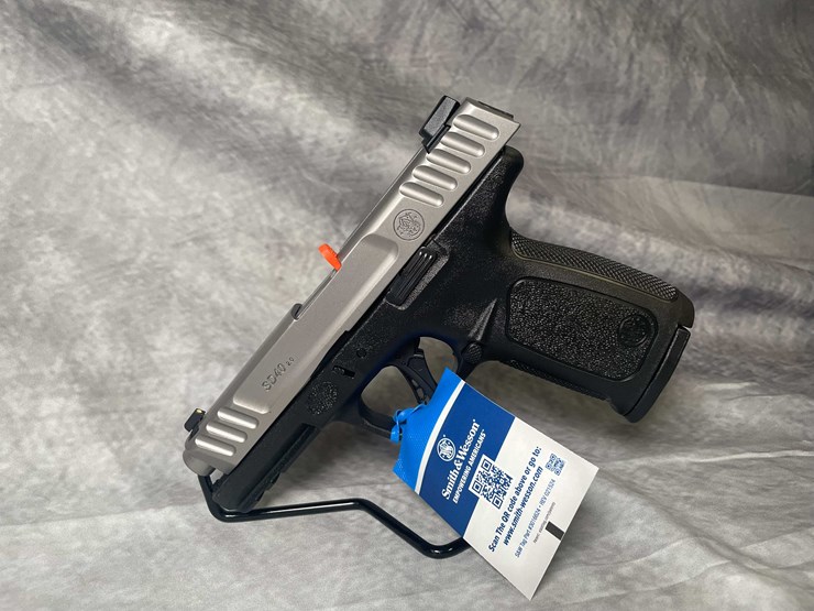 #4528-•-smith-&-wesson-sd40-40-s&w-pistol,-sn:-ehj5910-image-2