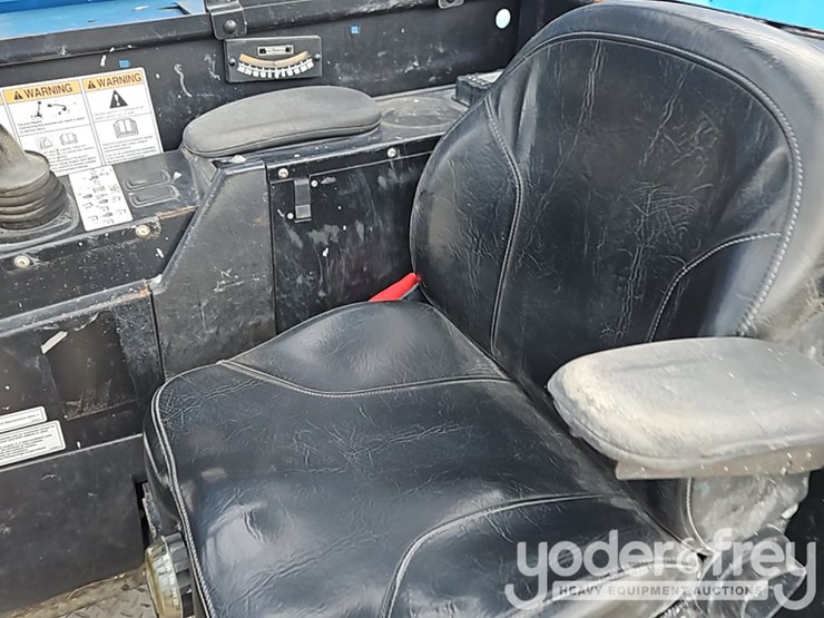 2019-genie-gth844-image-21